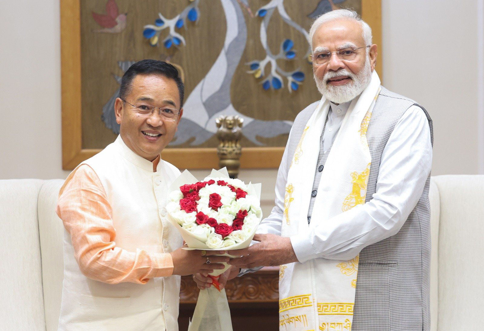 Read more about the article मुख्यमन्त्री तामाङ र प्रधानमन्त्री मोदी बीच भेटवार्ता  २९ मईमा प्रधानमन्त्रीले गान्तोकको भ्रमण गर्ने आधिकारिक पुष्टि