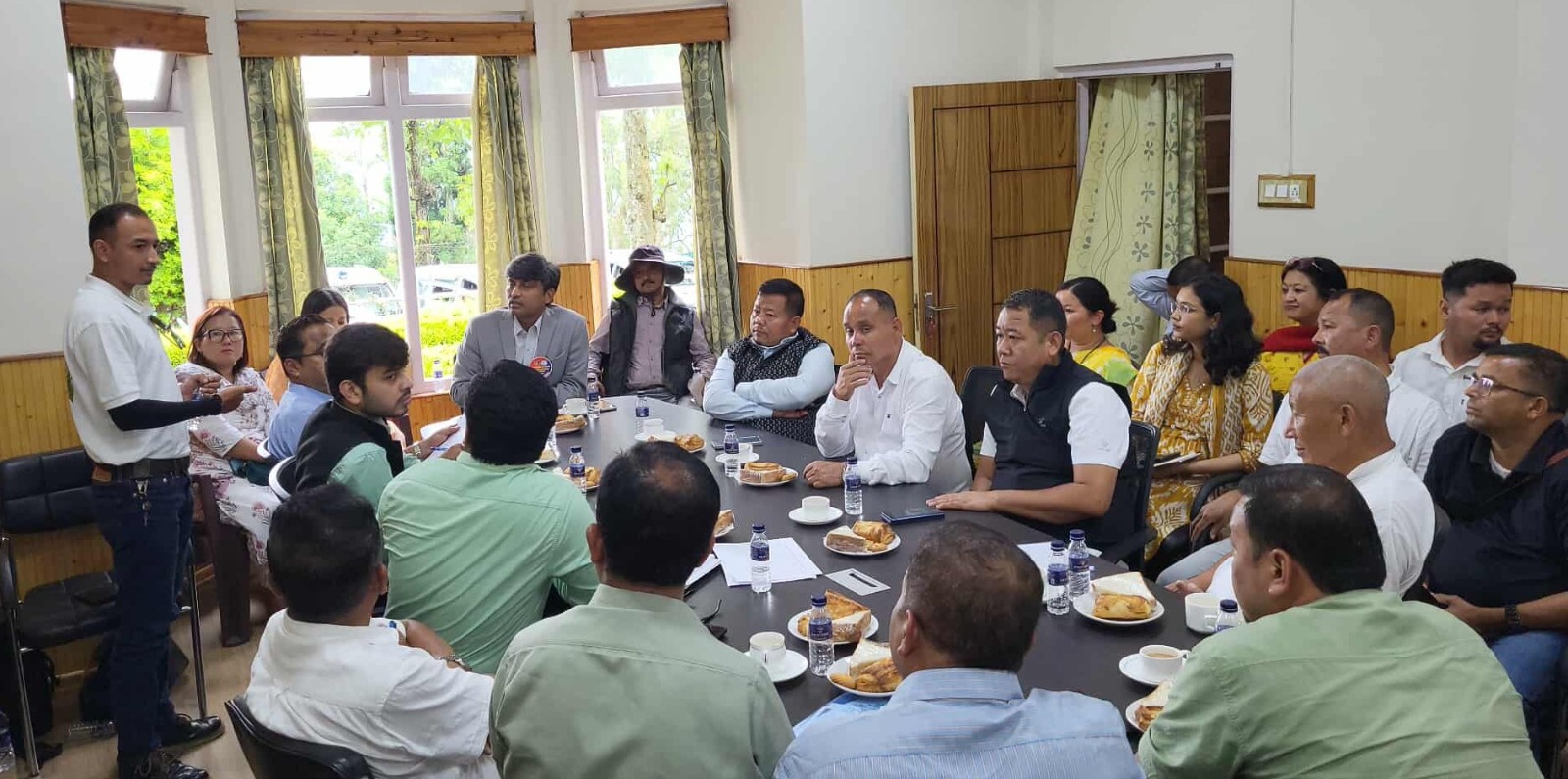 Read more about the article कालेबुङ जिल्लामा कफी खेतीलाई व्यवस्थित र दीगो पेशा