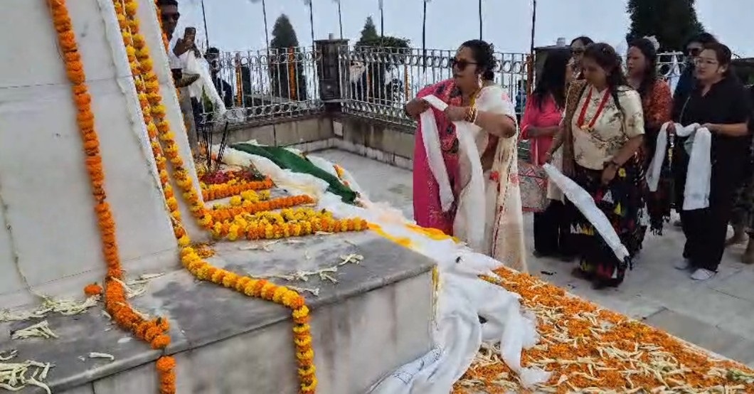 हिल तृणमूल कांग्रद्वारा पनि शहीदहरूप्रति श्रद्धाञ्जली अर्पण गरियो