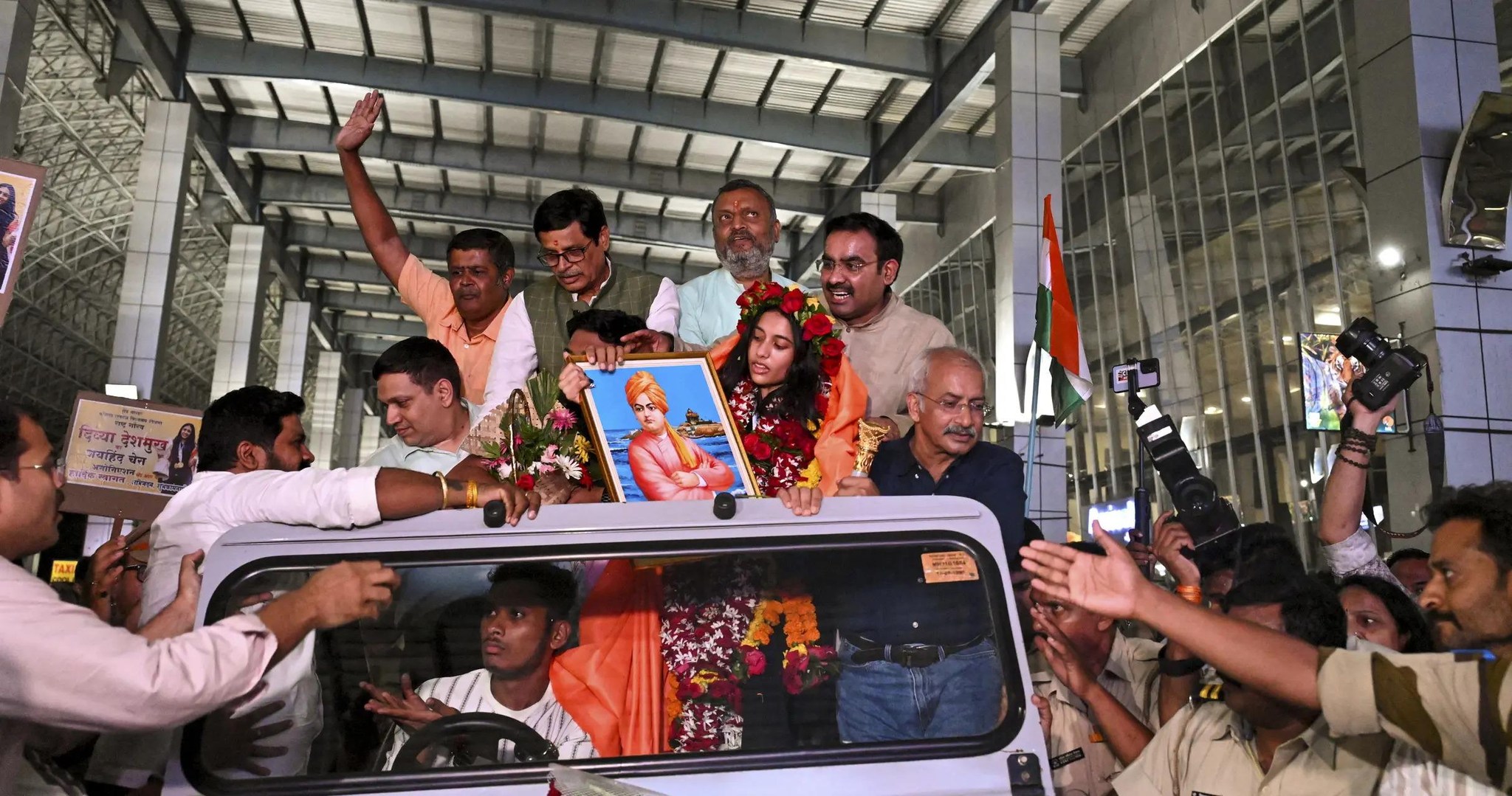 महिला चेस विश्वकप च्याम्पियन दिव्यालाई भव्य स्वागत