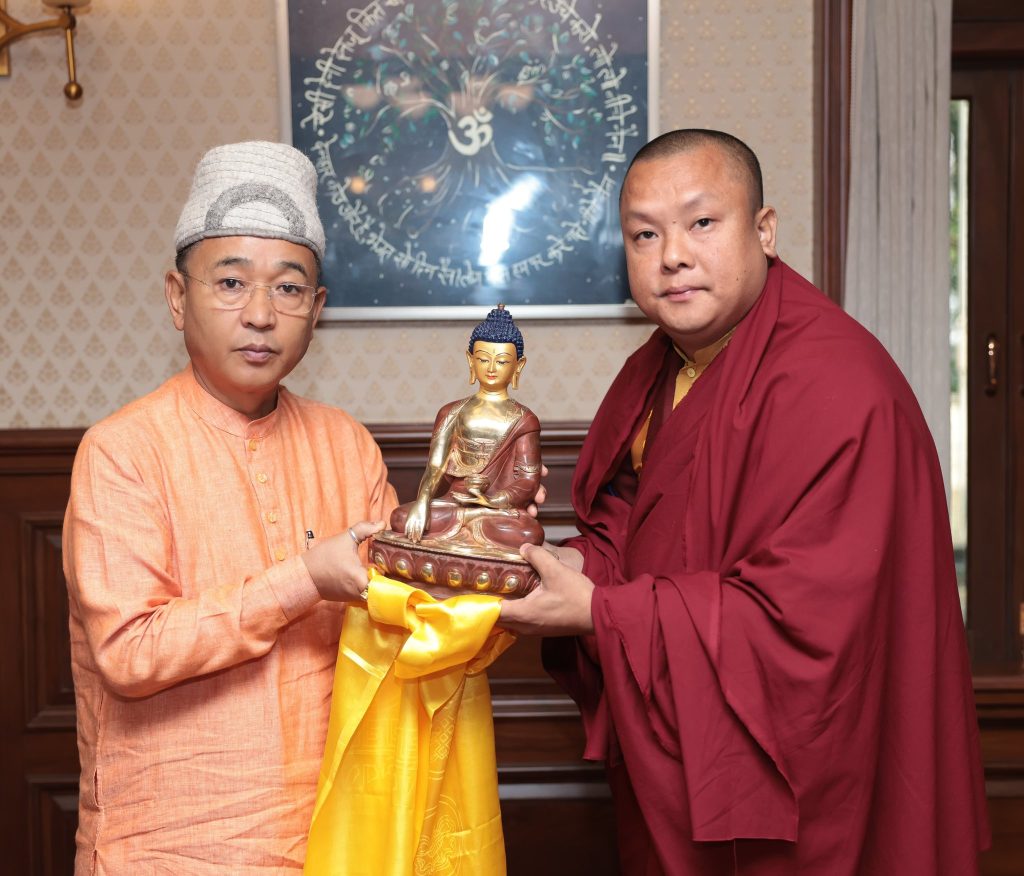 honor to meet Tulku Gyatso Gurung