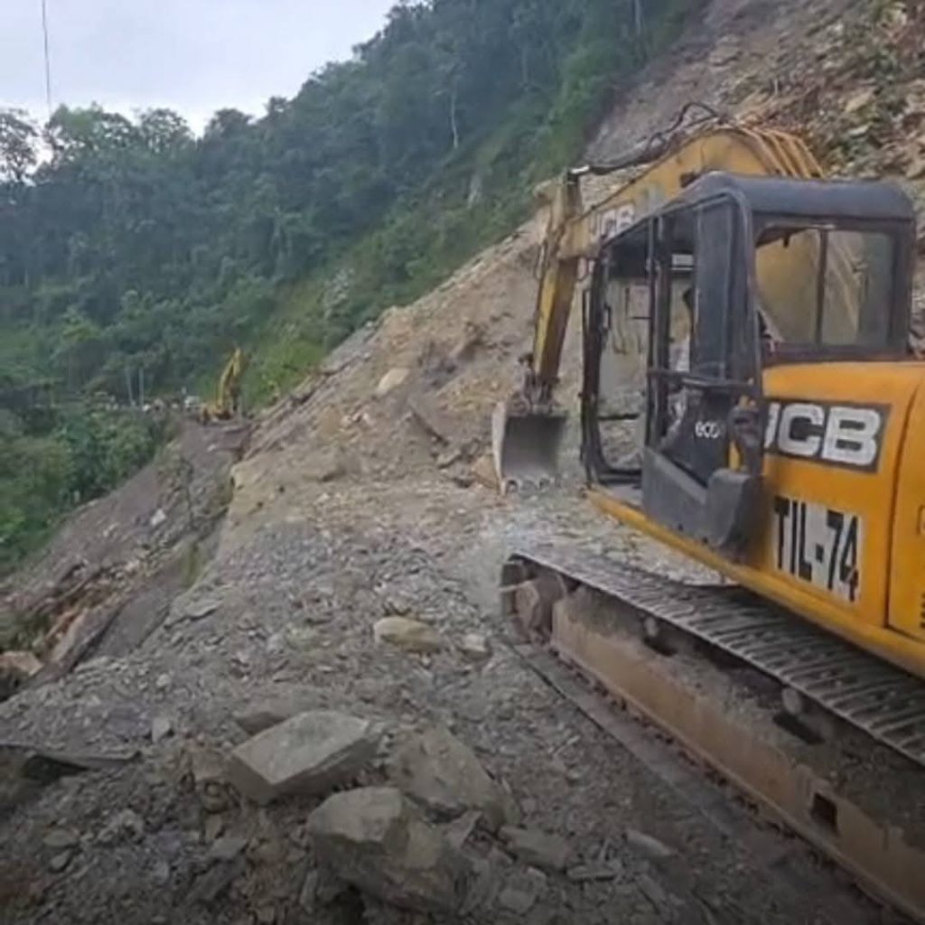 National Highway 10 may open from 2 pm on Saturday