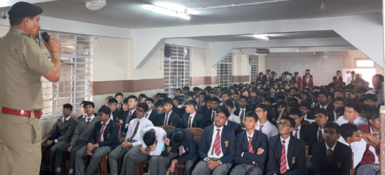 खरसाङ ट्राफिक पुलिसको आयोजनामा सेफ ड्राइभ सेभ लाइफ अन्तर्गत सचेतना कार्यक्रम सम्पन्न