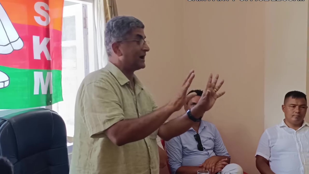 जन-उन्मुक्ति दिवस आमा सम्मान दिवसमा निम्तो