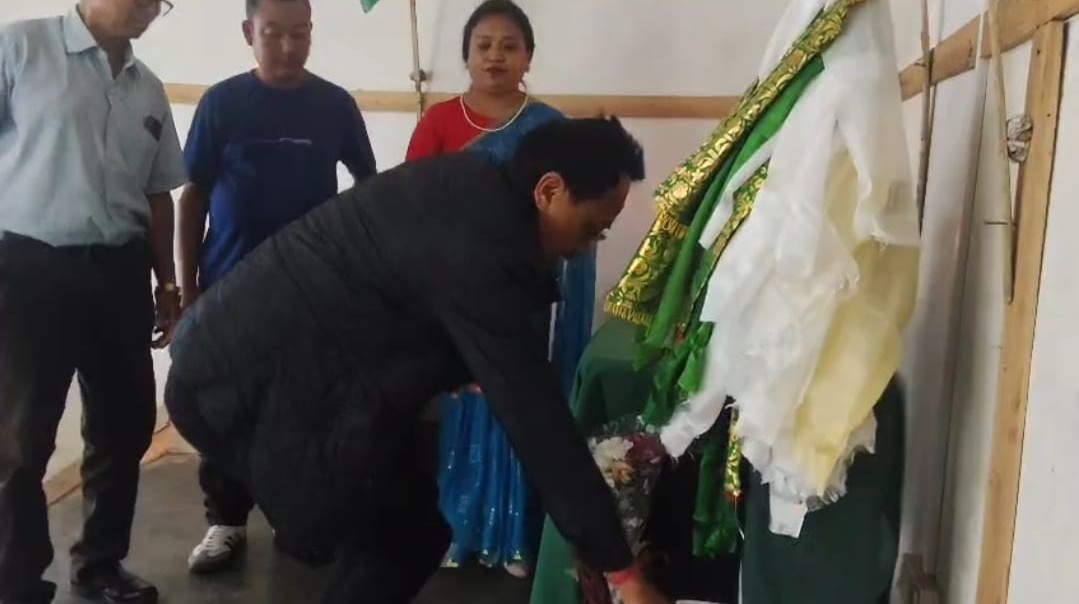 Read more about the article अध्यक्ष मन घिसिङद्वारा शहीदहरुलाई श्रद्धाञ्जलली 