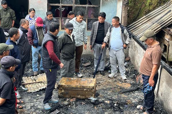 मार्गरेट्स होप चियाबारीको नयाँ बस्तीमा आगलागीमा घर जलेर स्वाहा, एकजनाको घटनास्थलमै मृत्यु