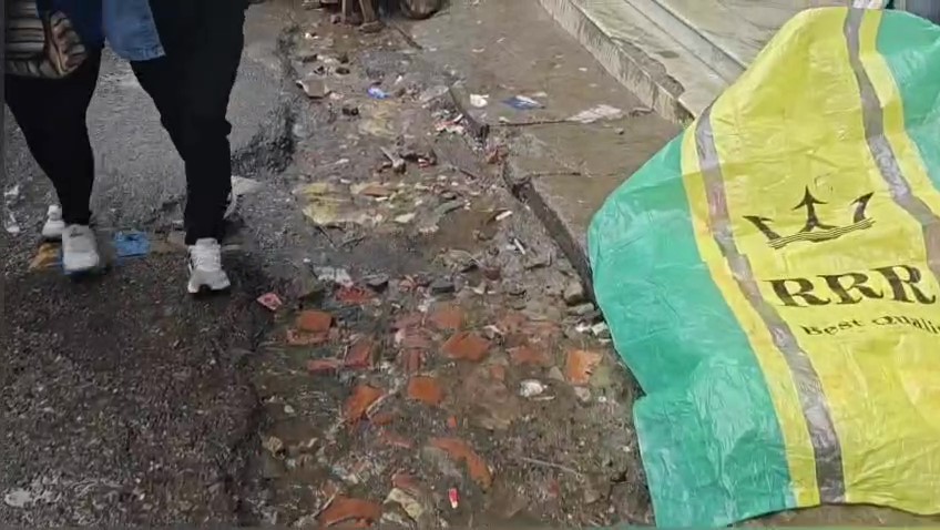 दार्जीलिङ गोर्खा हाट क्षेत्रको बाटो मर्मत गर्ने माग