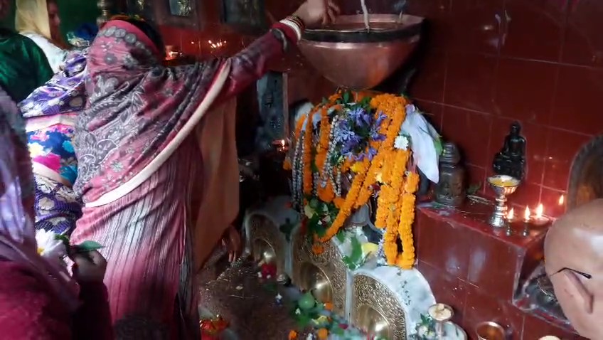 Read more about the article महाकाल डाँडामा जल अर्पण गर्नेहरुको ओर्लियो भीड