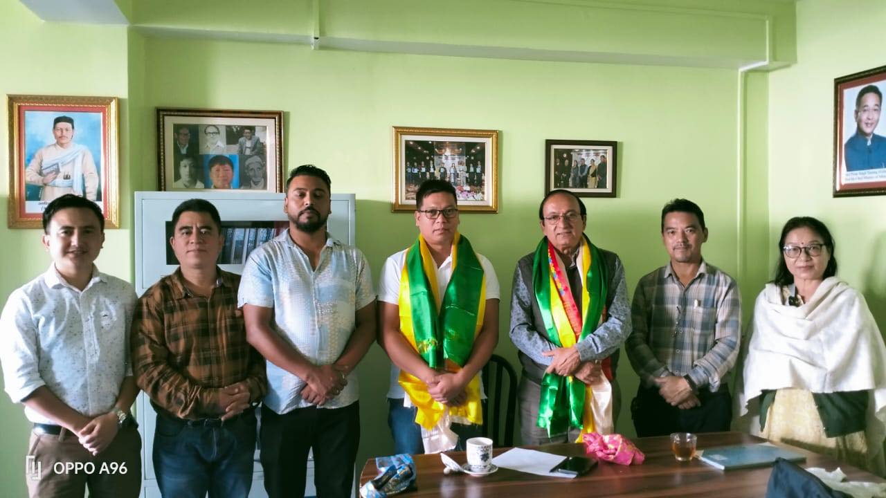 परी प्रकाशनद्वारा सीपी शर्मा अनि रेमन थापा सम्बर्धित
