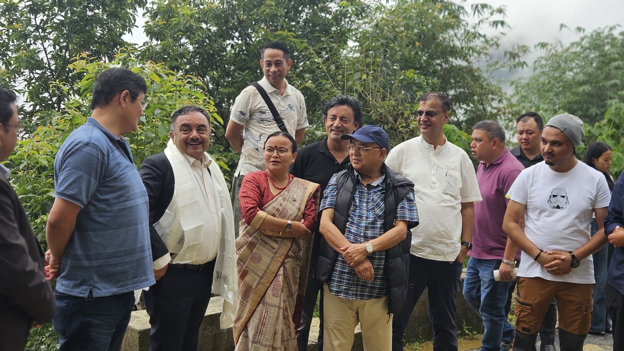 Read more about the article सडक-पूलमन्त्री दाहालद्वारा पाथिङ पहिरोको निरीक्षण