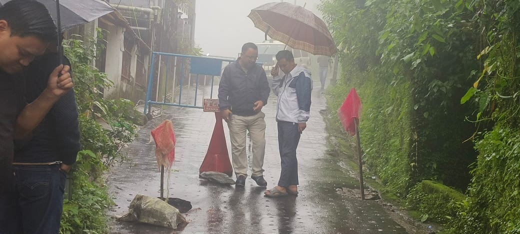 क्षतिग्रस्त कप्तान सुरज शर्मा पथको 1-2 दिन भित्रमा मरमति कार्य आरम्भ गरिनेछः सभासद्‌‍
