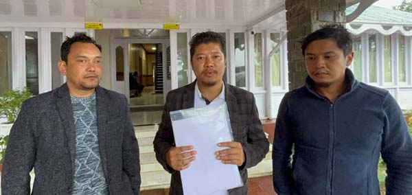 विभिन्न समस्यालाई लिएर विद्यार्थी महासंघद्वारा जीटीए प्रमुख अनित थापालाई ज्ञापन पत्र