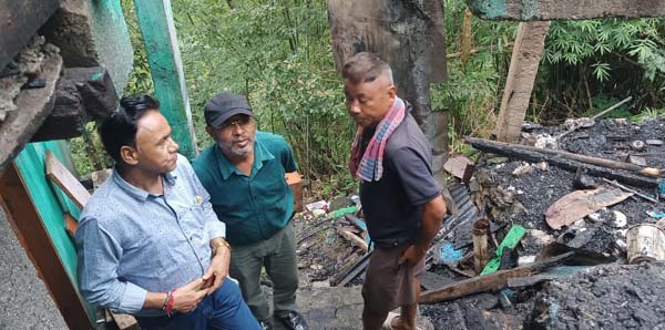 मालुटार चियाबारीमा आगलागीमा एक घर जलेर स्वाहा