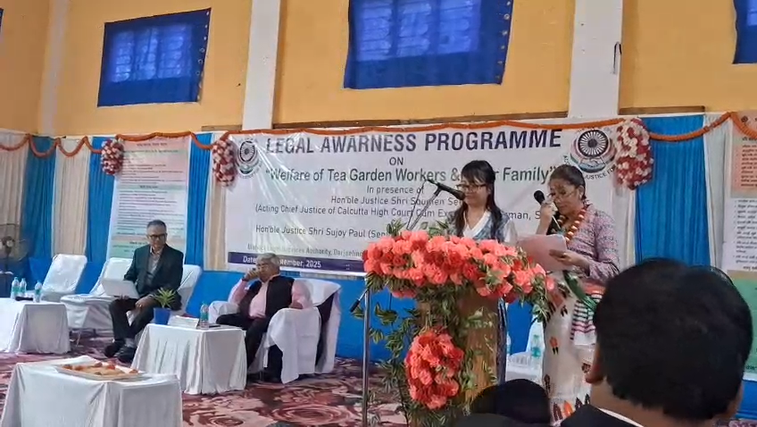 Read more about the article गाडीधुरा सार्वजनिक भवनमा कानूनी सचेतना कार्यक्रम