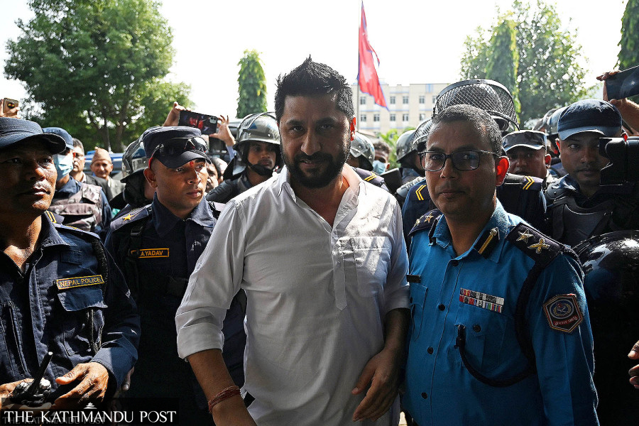 Demonstration outside Nakhu prison