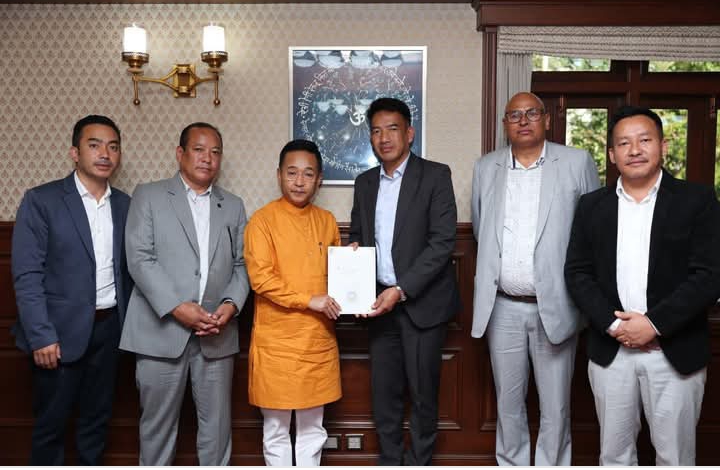 Read more about the article सीएम गोले पीएम श्री सरकारी माविको शताब्दी समारोहमा