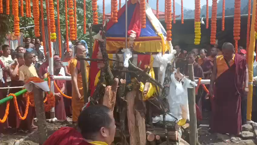 बौद्ध धर्म गुरु स्याङ्देन म्हेमेको अन्तिम संस्कार सम्पन्न