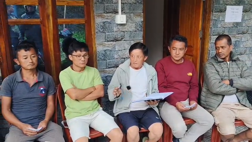 प्रिया सुब्बा अनि टोलीद्वारा गाउँलेहरूलाई राहत