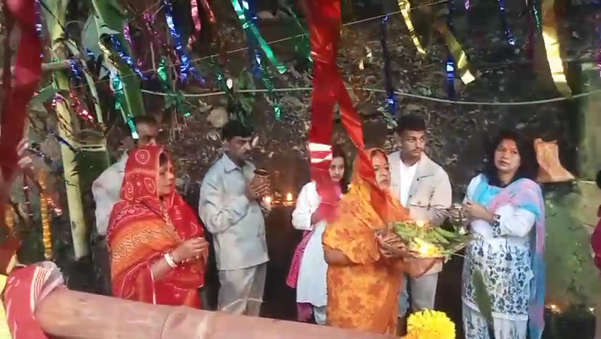 तीनधारे क्षेत्रमा भक्तिभाव र शान्तिपूर्ण रुपमा छठ पूजा पालन